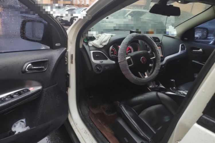 Used Fiat Freemont 2012 2.4L Luxury Edition Driver Seat