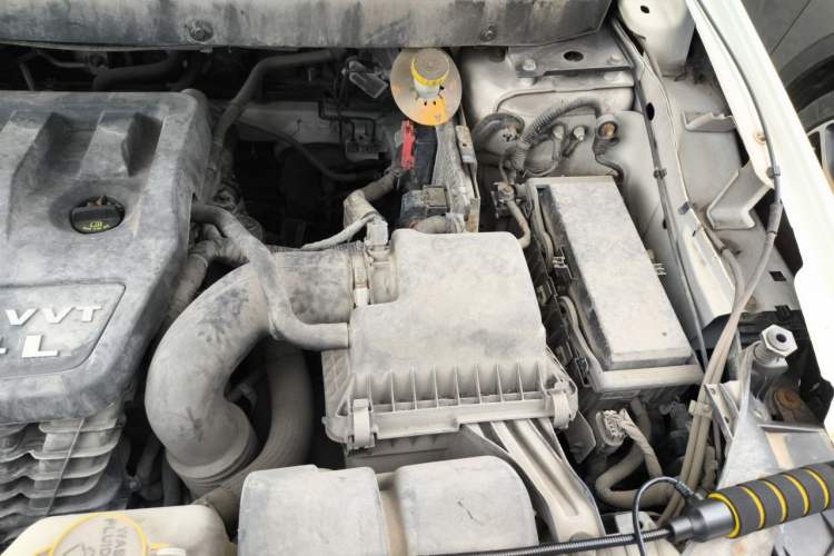 Used Fiat Freemont 2012 2.4L Luxury Edition Engine Bay Left