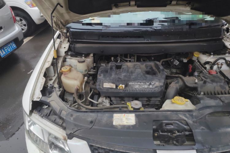 Used Fiat Freemont 2012 2.4L Luxury Edition Engine Bay Right