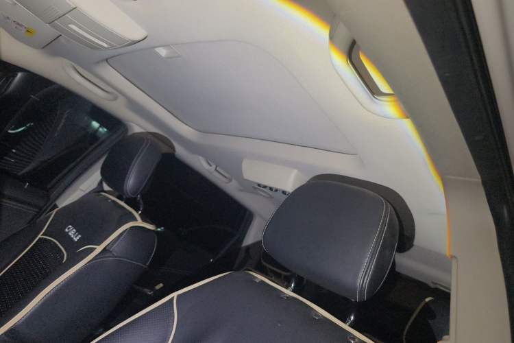 Used Fiat Freemont 2012 2.4L Luxury Edition Headliner