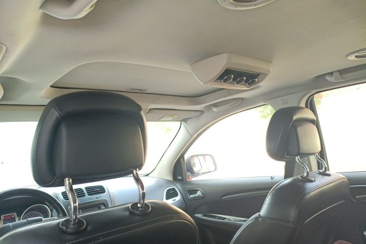 Used Fiat Freemont 2012 2.4L Luxury Edition Headliner