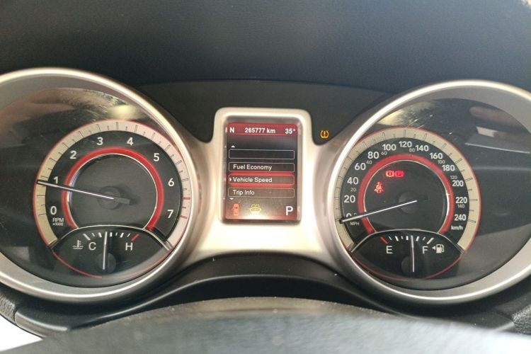 Used Fiat Freemont 2012 2.4L Luxury Edition Instrument Cluster
