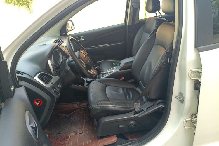Used Fiat Freemont 2012 2.4L Luxury Edition Left Front Seat