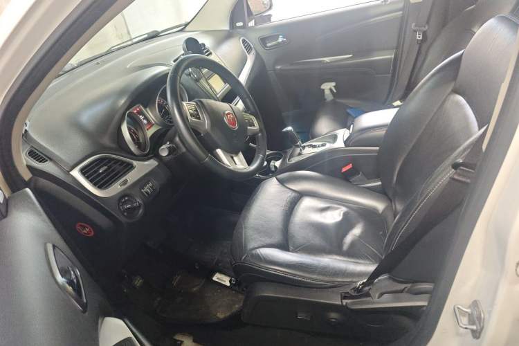 Used Fiat Freemont 2012 2.4L Luxury Edition Left Front Seat