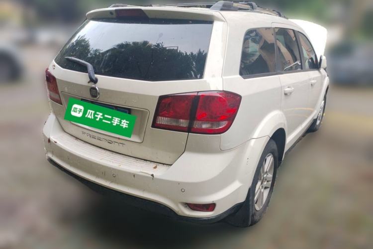 Used Fiat Freemont 2012 2.4L Luxury Edition Rear Right 45 Deg