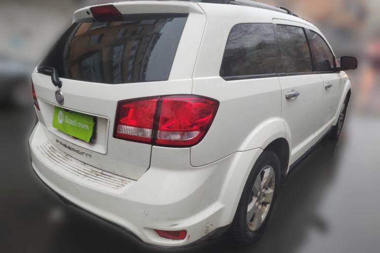Used Fiat Freemont 2012 2.4L Luxury Edition Rear Right 45 Deg