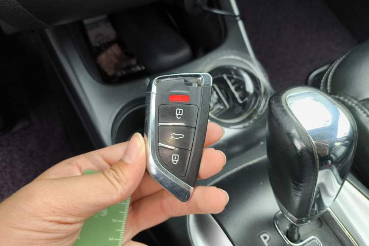 Used Fiat Freemont 2012 2.4L Luxury Edition Vehicle Key