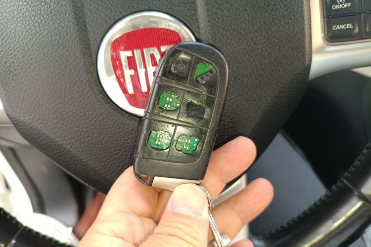 Used Fiat Freemont 2012 2.4L Luxury Edition Vehicle Key