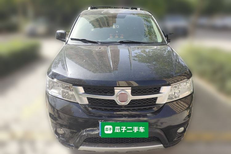 Used Fiat Freemont 2013 3.6L Intelligent All-Wheel-Drive Version Front