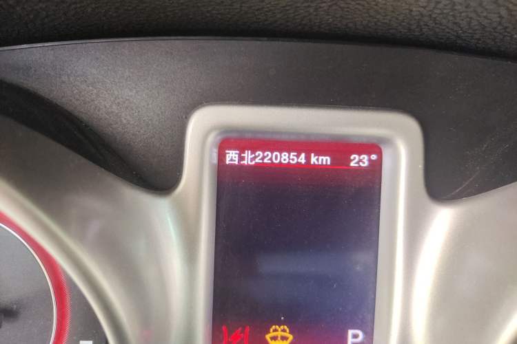 Used Fiat Freemont 2013 3.6L Intelligent All-Wheel-Drive Version Odometer Close Up