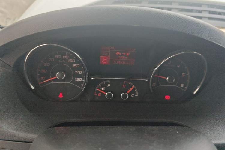 Used Fiat Freemont  Instrument Cluster