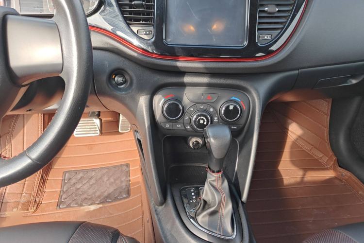 Used Fiat Ottimo 2014 1.4T Automatic Sport Edition Audio And AC Panel