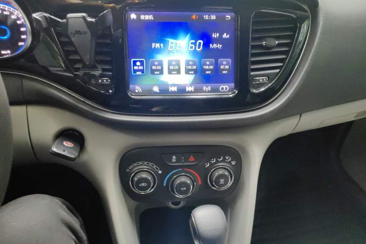 Used Fiat Ottimo 2014 1.4T Automatic Fashion Edition Audio And AC Panel
