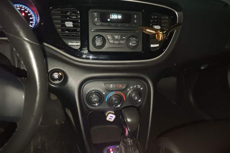 Used Fiat Ottimo 2014 1.4T Automatic Comfort Edition Audio And AC Panel