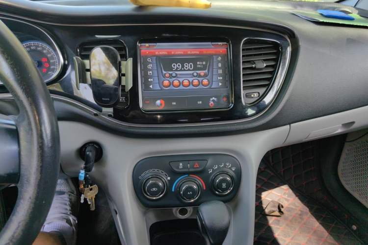 Used Fiat Ottimo 2014 1.4T Automatic Fashion Edition Audio And AC Panel