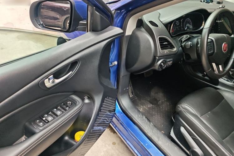 Used Fiat Ottimo 2014 1.4T Automatic Comfort Edition Driver Seat