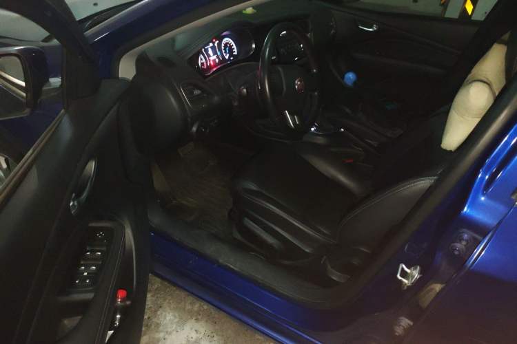 Used Fiat Ottimo 2014 1.4T Automatic Comfort Edition Driver Seat