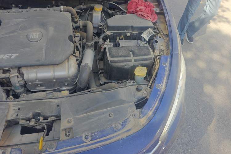 Used Fiat Ottimo 2014 1.4T Automatic Comfort Edition Engine Bay Left