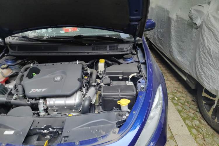Used Fiat Ottimo 2014 1.4T Automatic Fashion Edition Engine Bay Left