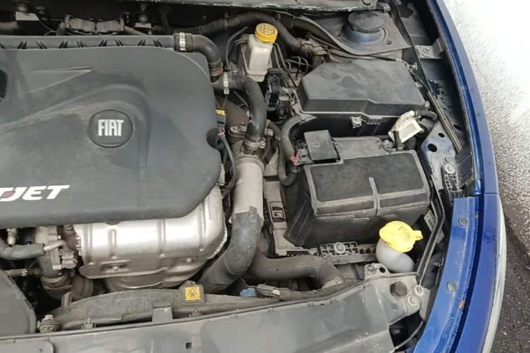 Used Fiat Ottimo 2014 1.4T Automatic Luxury Sport Edition Engine Bay Left