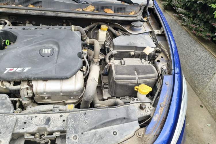 Used Fiat Ottimo 2014 1.4T Automatic Sport Edition Engine Bay Left