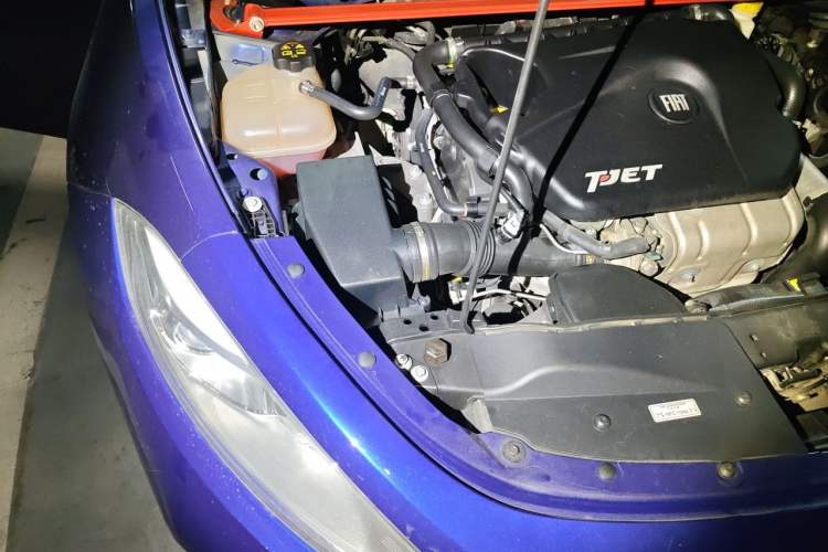 Used Fiat Ottimo 2014 1.4T Automatic Sport Edition Engine Bay Right