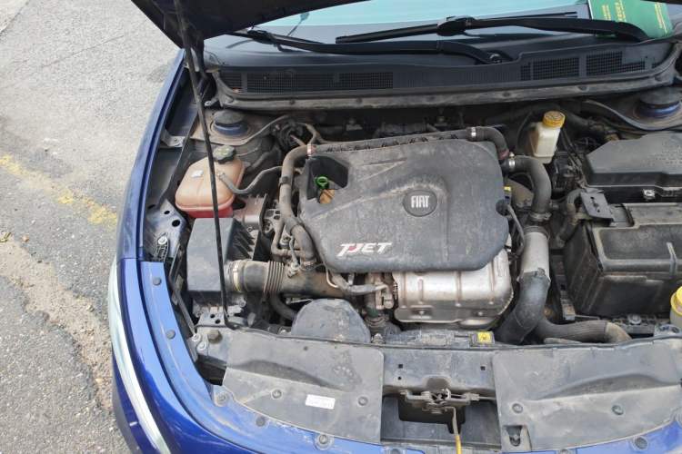 Used Fiat Ottimo 2014 1.4T Automatic Comfort Edition Engine Bay Right