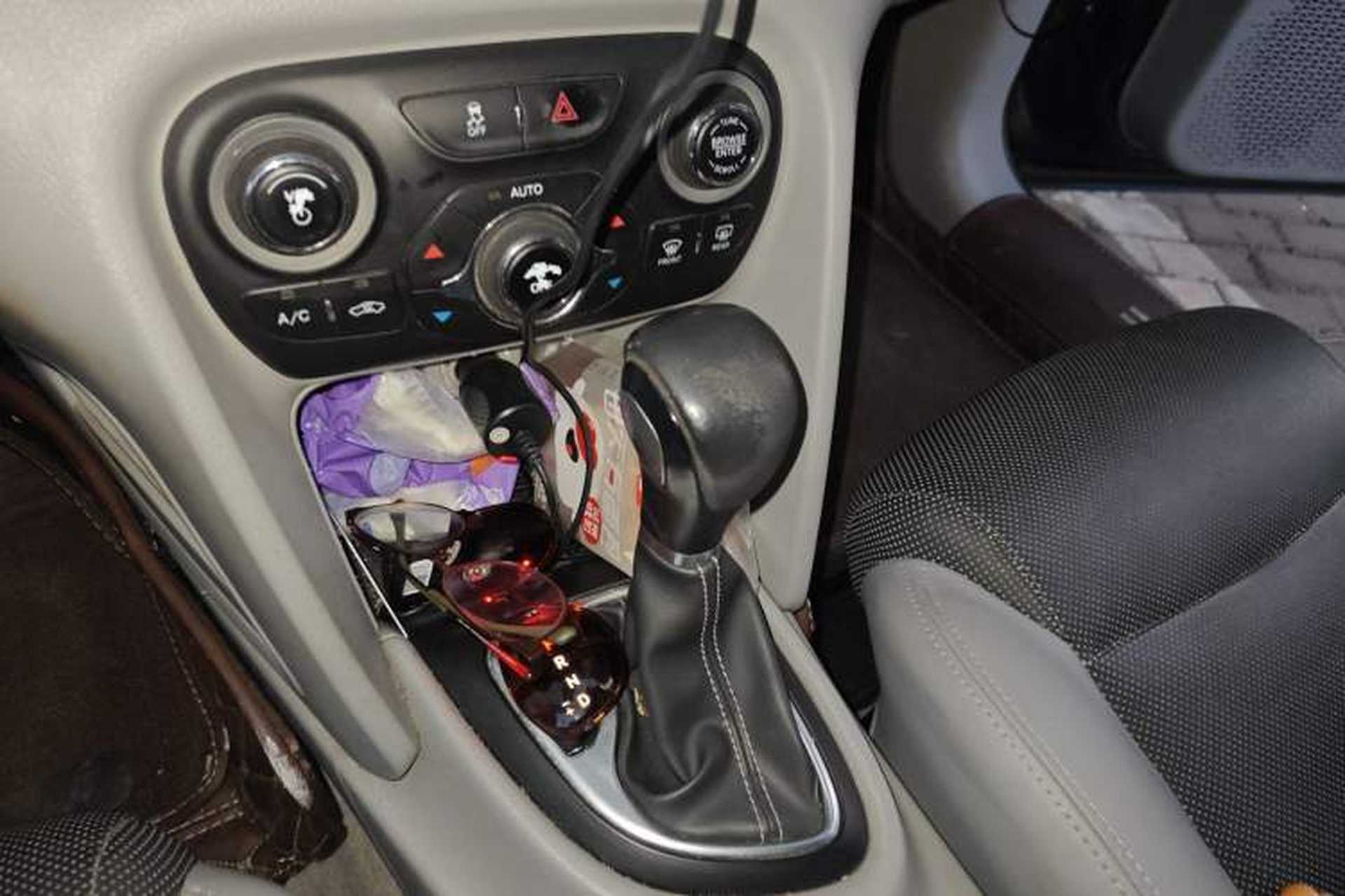 Used Fiat Ottimo 2014 1.4T Automatic Luxury Edition Gear Lever