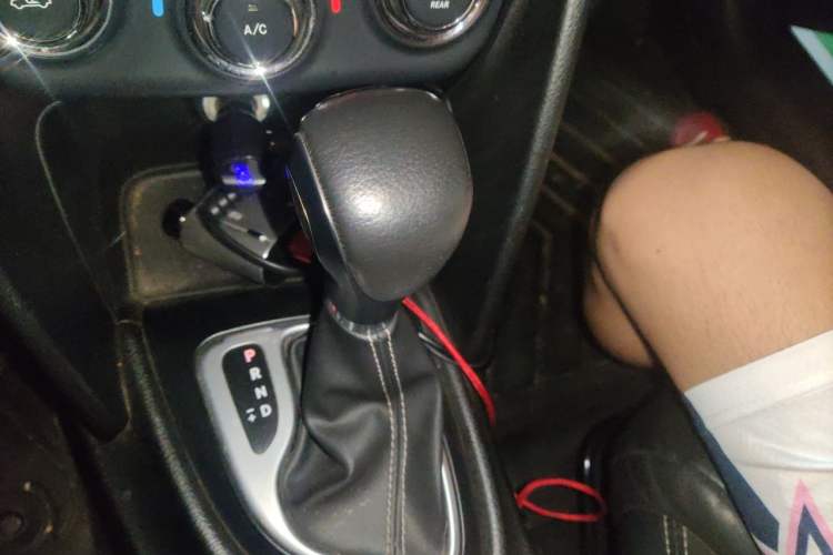 Used Fiat Ottimo 2014 1.4T Automatic Comfort Edition Gear Lever