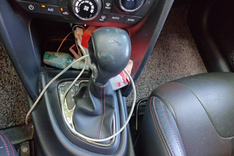 Used Fiat Ottimo 2014 1.4T Automatic Sport Edition Gear Lever