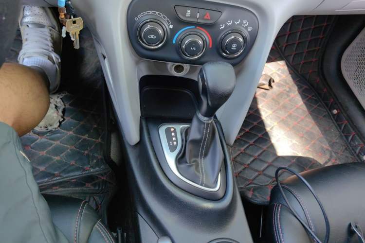 Used Fiat Ottimo 2014 1.4T Automatic Fashion Edition Gear Lever