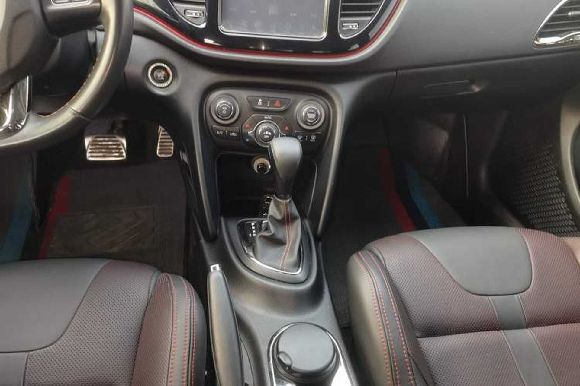 Used Fiat Ottimo 2014 1.4T Automatic Luxury Sport Edition Gear Lever