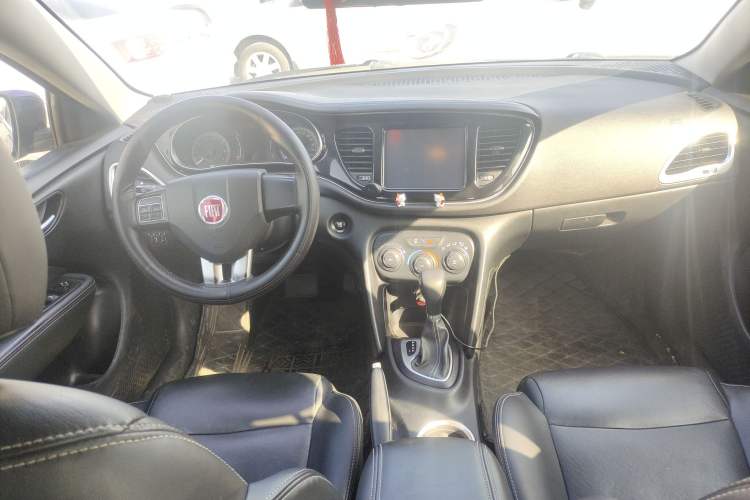 Used Fiat Ottimo 2014 1.4T Automatic Comfort Edition Interior 3