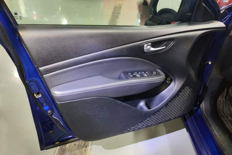 Used Fiat Ottimo 2014 1.4T Manual Comfort Edition Left Front Door Interior