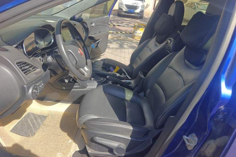 Used Fiat Ottimo 2014 1.4T Automatic Comfort Edition Left Front Seat