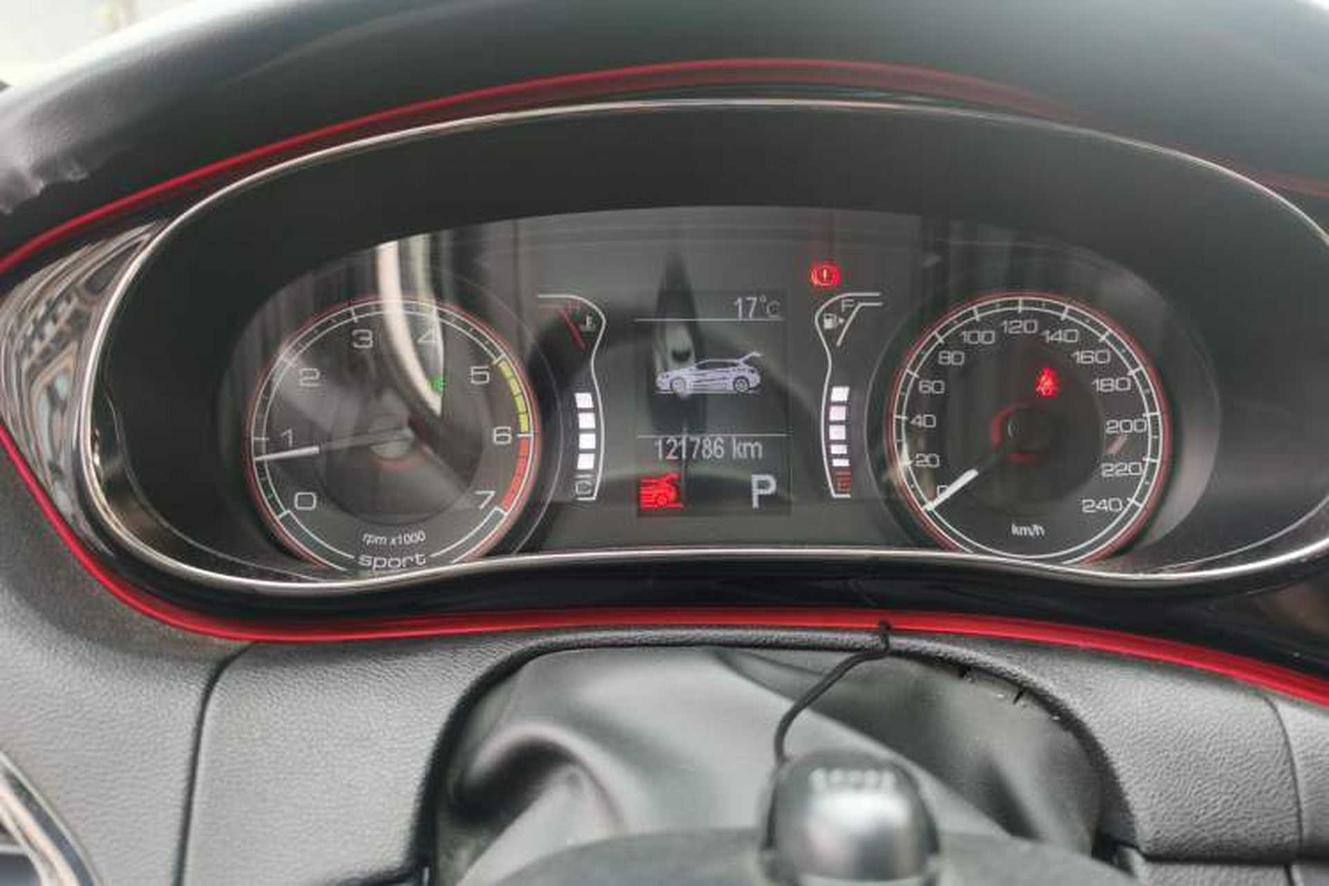 Used Fiat Ottimo 2014 1.4T Automatic Sport Edition Odometer Close Up