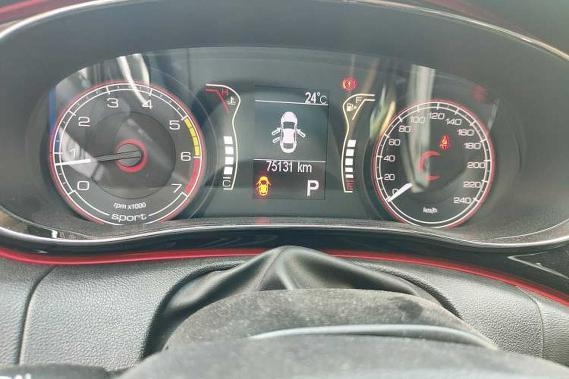 Used Fiat Ottimo 2014 1.4T Automatic Sport Edition Odometer Close Up