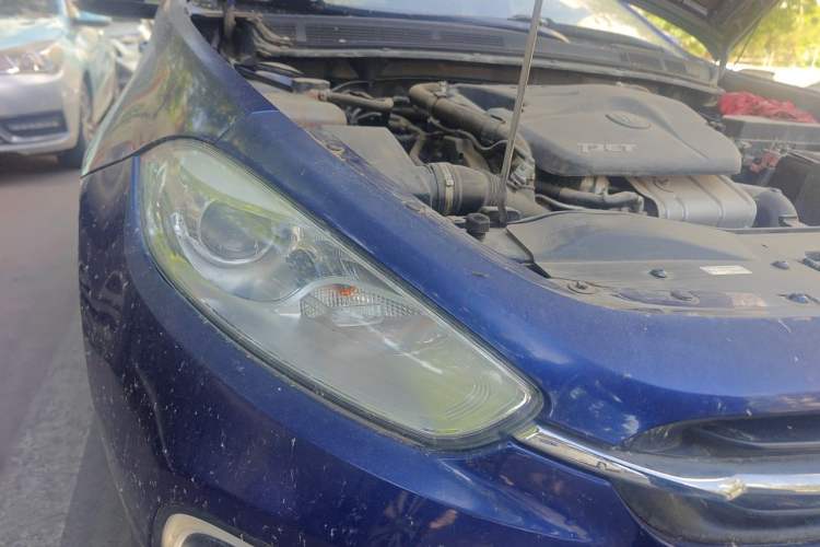 Used Fiat Ottimo 2014 1.4T Automatic Comfort Edition Right Front Headlight