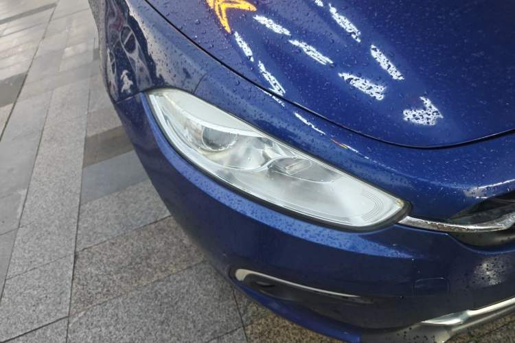 Used Fiat Ottimo 2014 1.4T Automatic Comfort Edition Right Front Headlight