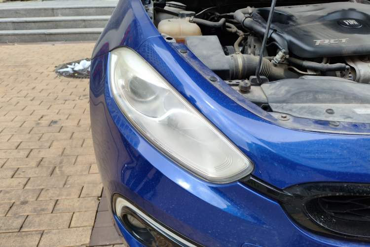 Used Fiat Ottimo 2014 1.4T Automatic Sport Edition Right Front Headlight