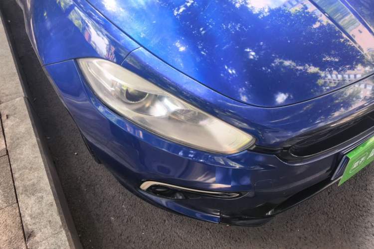 Used Fiat Ottimo 2014 1.4T Automatic Luxury Sport Edition Right Front Headlight