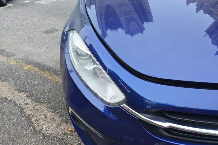 Used Fiat Ottimo 2014 1.4T Automatic Comfort Edition Right Front Headlight