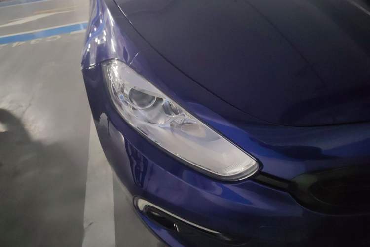 Used Fiat Ottimo 2014 1.4T Automatic Sport Edition Right Front Headlight