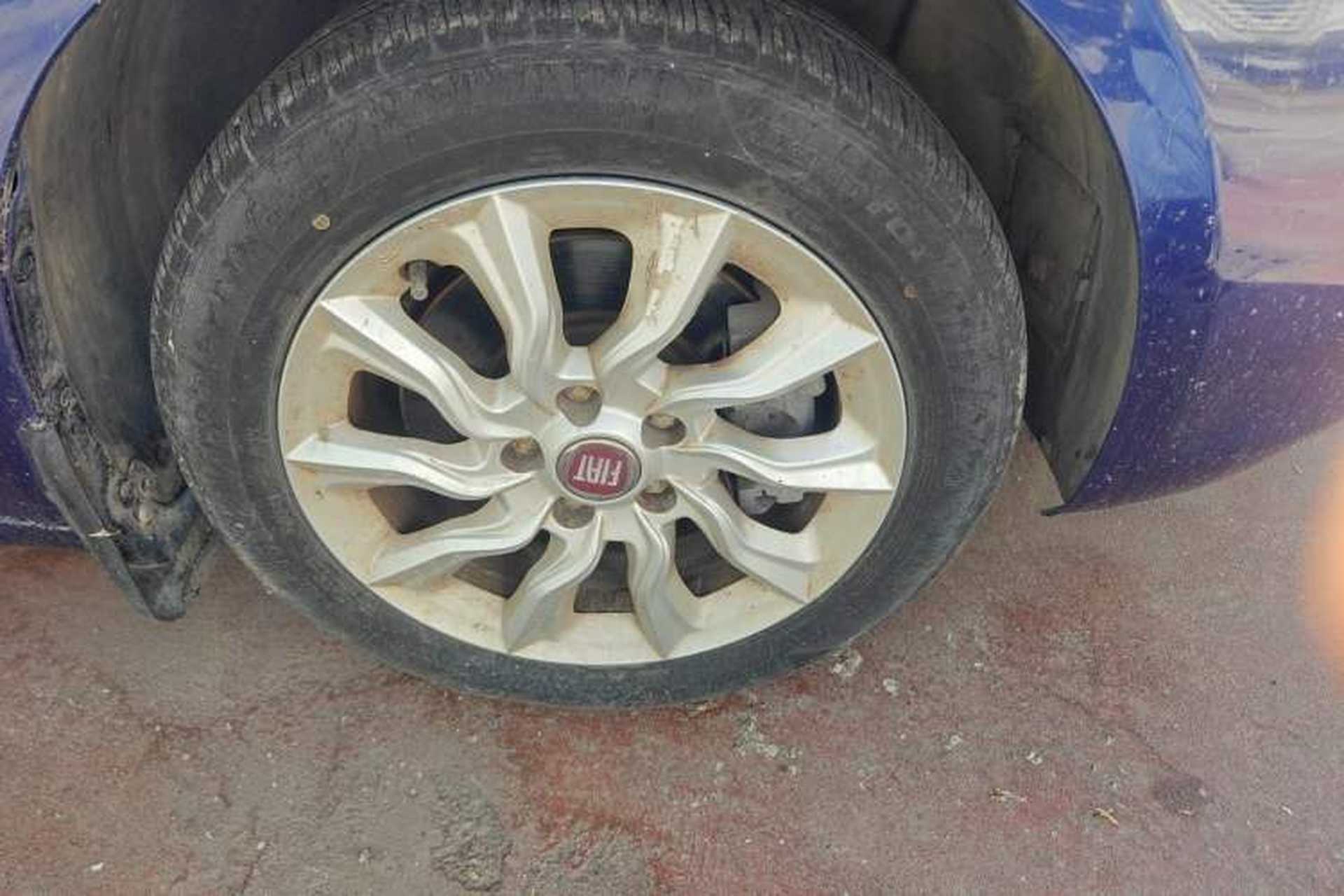 Used Fiat Ottimo 2014 1.4T Automatic Comfort Edition Right Front Wheel Hub