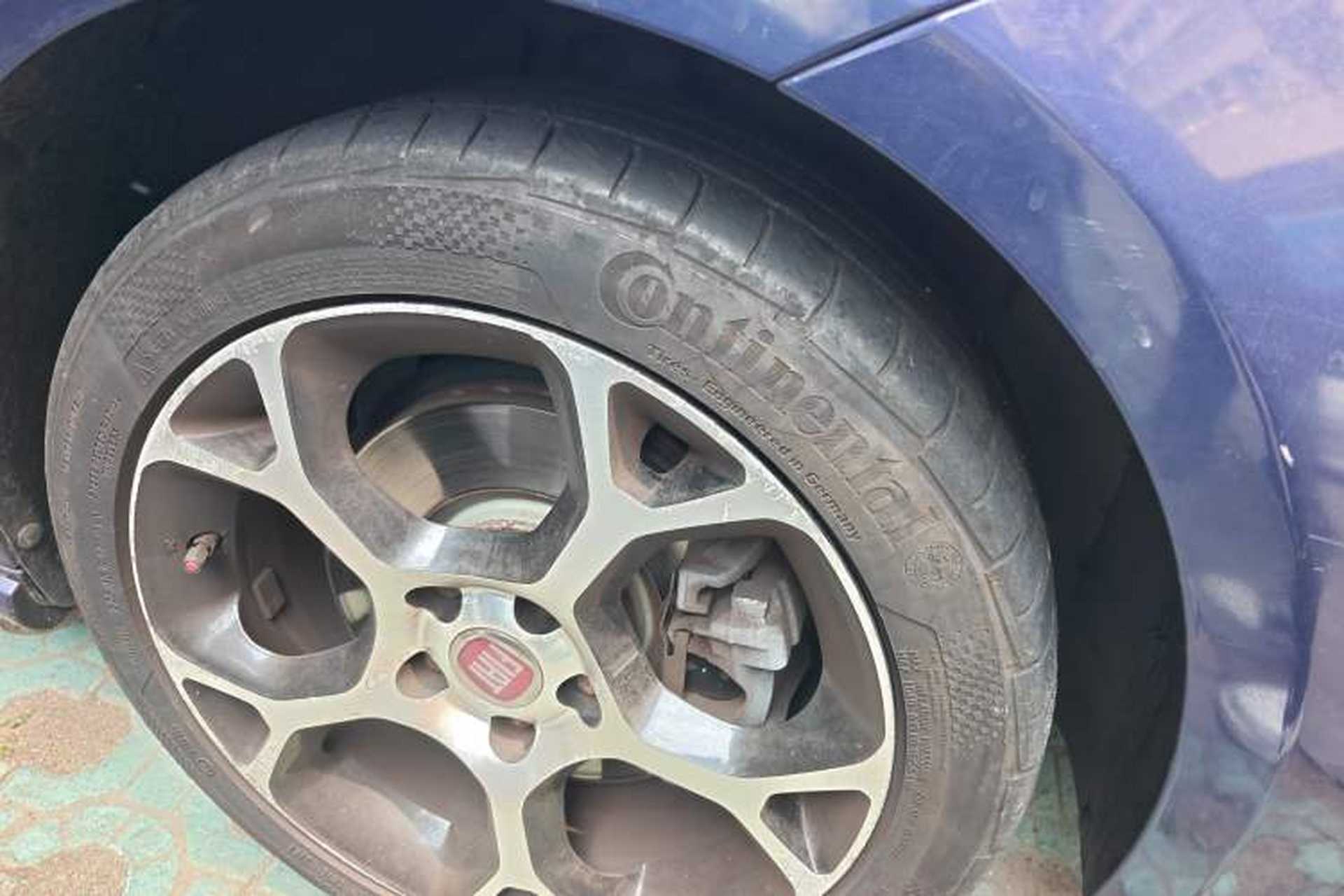 Used Fiat Ottimo 2014 1.4T Automatic Sport Edition Right Front Wheel Hub