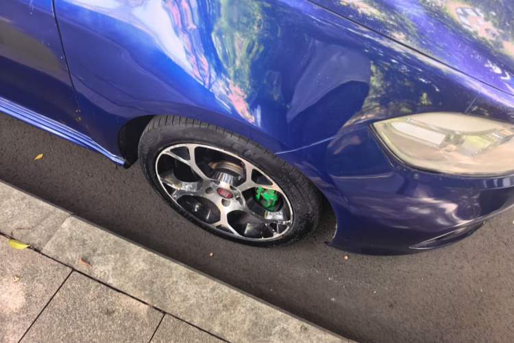 Used Fiat Ottimo 2014 1.4T Automatic Luxury Sport Edition Right Front Wheel Hub