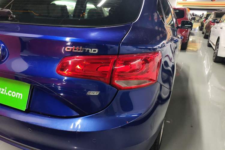 Used Fiat Ottimo 2014 1.4T Manual Comfort Edition Right Rear Taillight