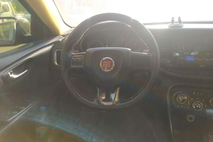 Used Fiat Ottimo 2014 1.4T Automatic Sport Edition Steering Wheel