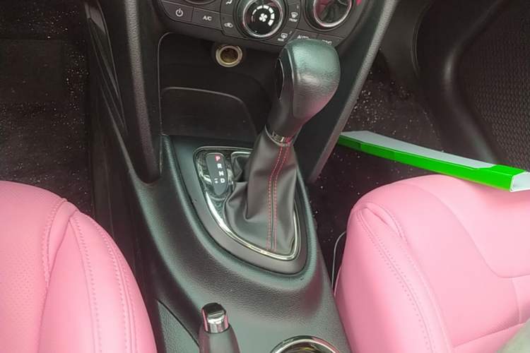 Used Fiat Ottimo 2014 1.4T Automatic Sport Edition Gear Lever