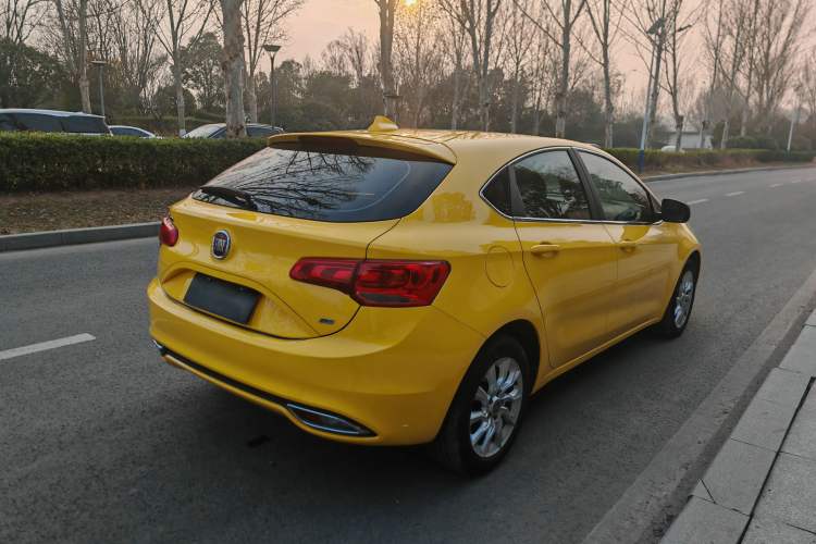 Used Fiat Ottimo 2014 1.4T Manual Comfort Edition Exterior 6